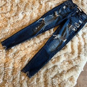 KanCan Distressed Skinny Jeans size 26/5